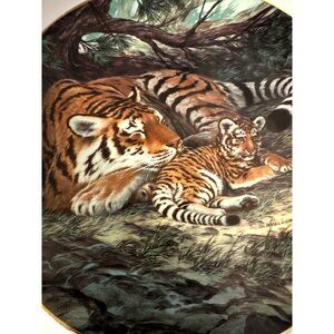 Vintage Siberian Tiger by Will Nelson Collector Plate Gold Trim Endangered